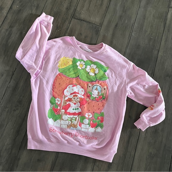 Strawberry Shortcake Crewneck Sweatshirt - Size Large - Picture 6 of 11